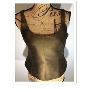 Linda Allard Ellen Tracy top